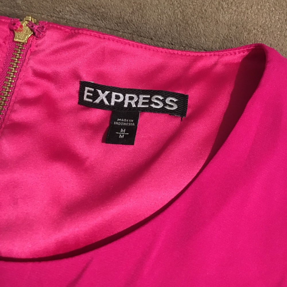 Cute Express Top - Picture 3 of 3